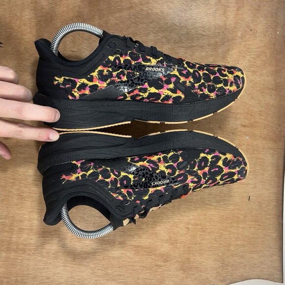 Brooks Launch 9 Women's Size 9 B (Medium) Running Shoes Cheetah Print - Picture 6 of 9